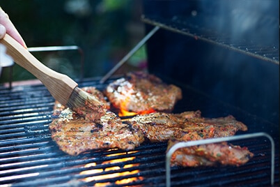 grill-with-steak